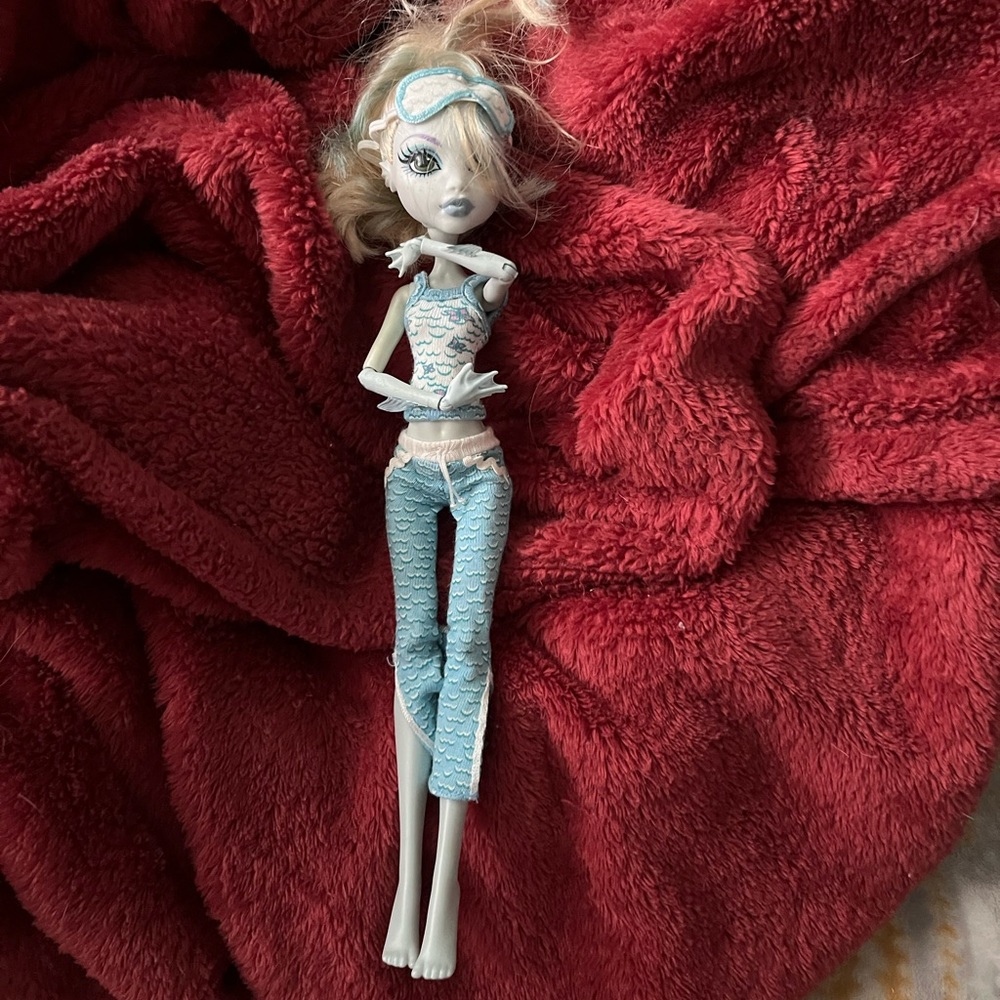 Lagoona Blue Monster High Doll Dead Tired 2011